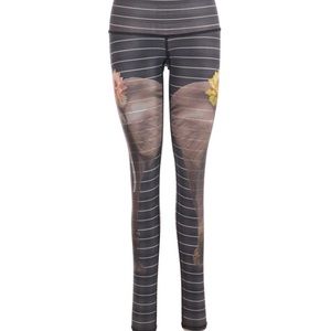 Teeki leggings